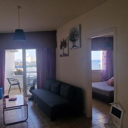 Serenity By The Sea Larnaca Exterior photo